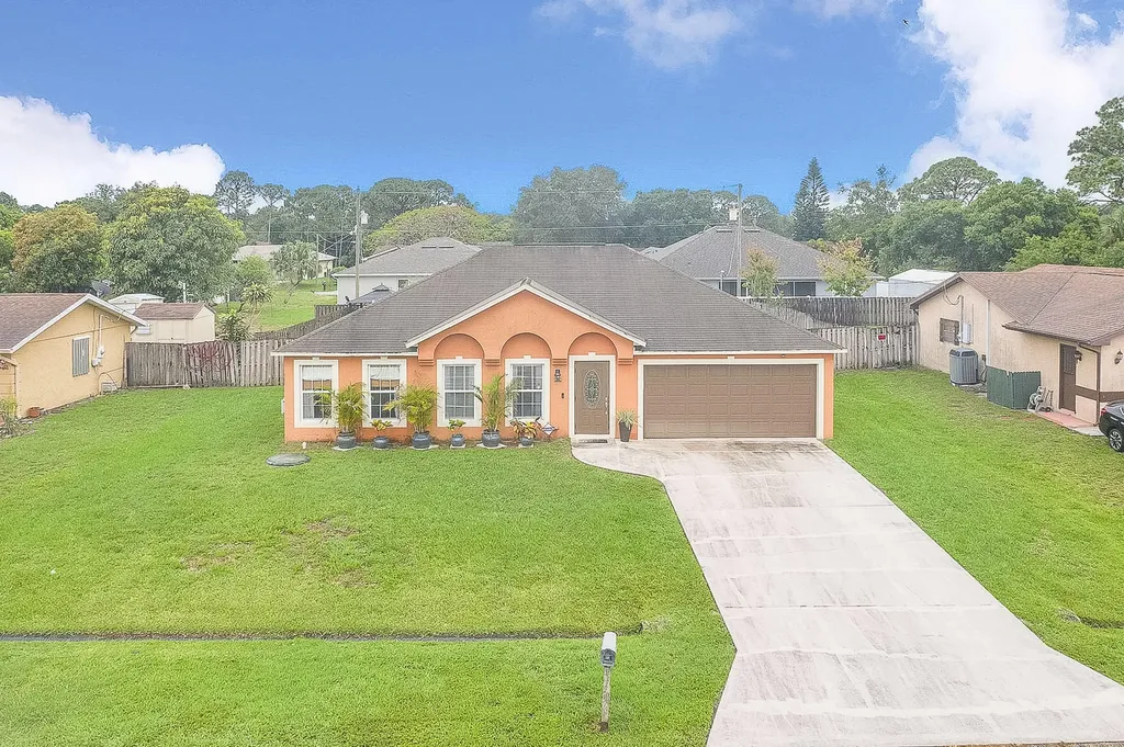 356 NW Tyler Avenue Port St Lucie FL 34983