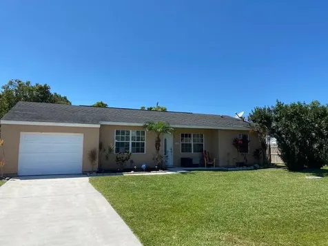2450 SE Rock Springs Drive Port St Lucie FL 34952