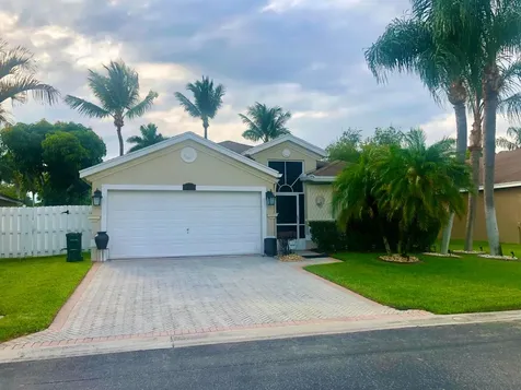 1708 Sawgrass Circle Greenacres FL 33413