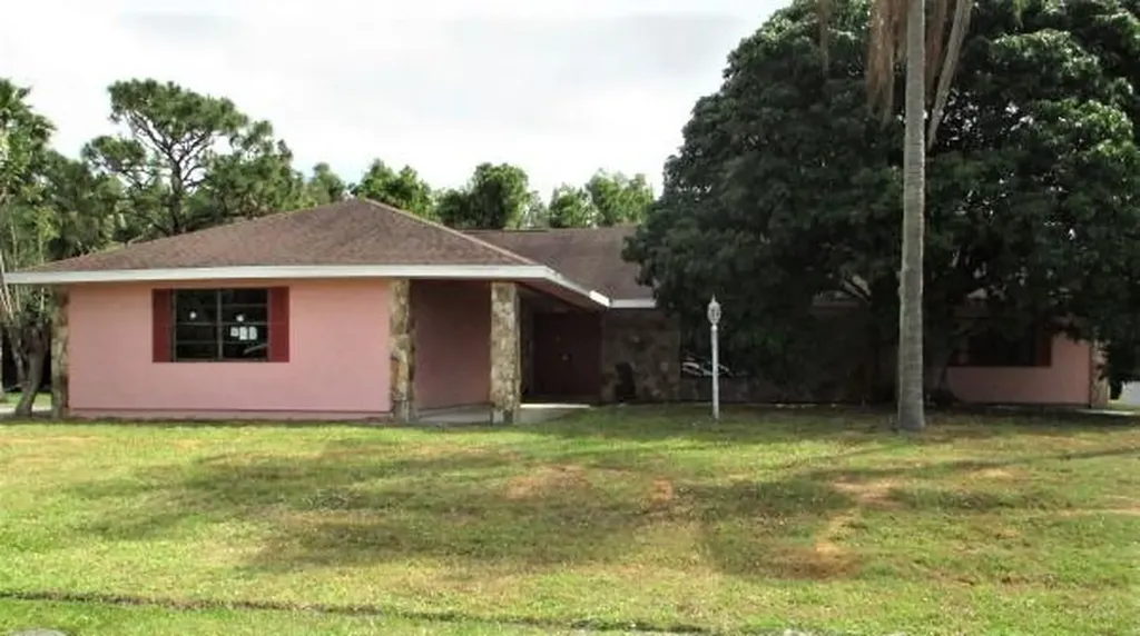 2049 SE Harlow Street Port St Lucie FL 34952