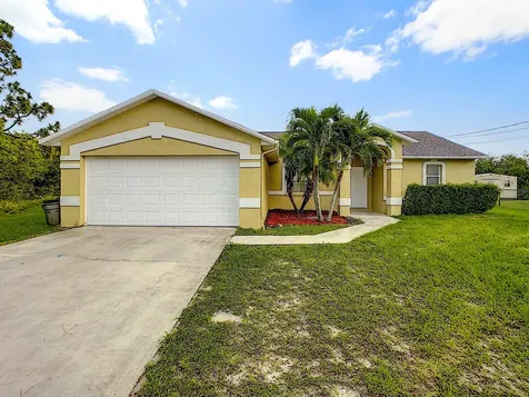 127 SW Ladybug Drive Port St Lucie FL 34953