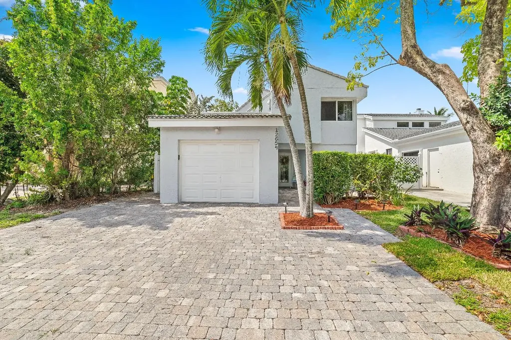 12654 Westhampton Circle Wellington FL 33414