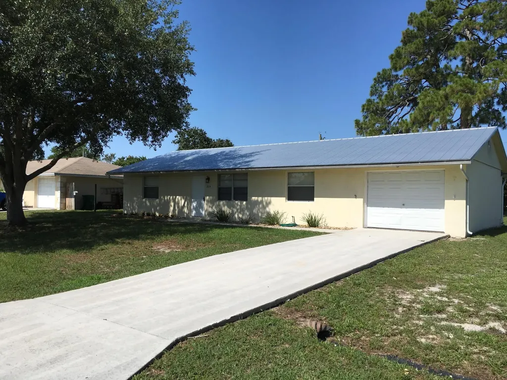 2034 SE Stonecrop Street Port St Lucie FL 34984