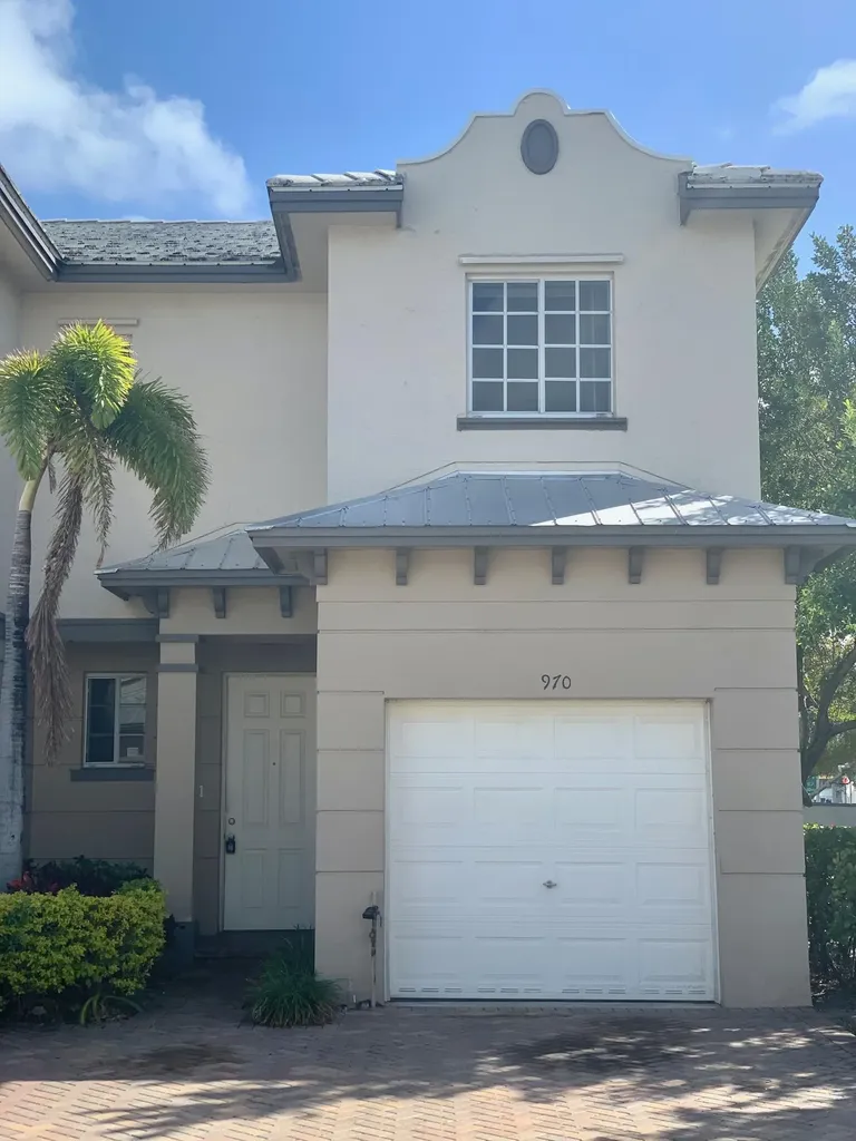 970 Tortuga Lane Riviera Beach FL 33404