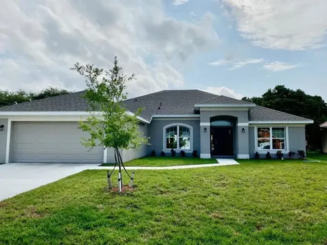 2071 SE Benedictine Street Port St Lucie FL 34983