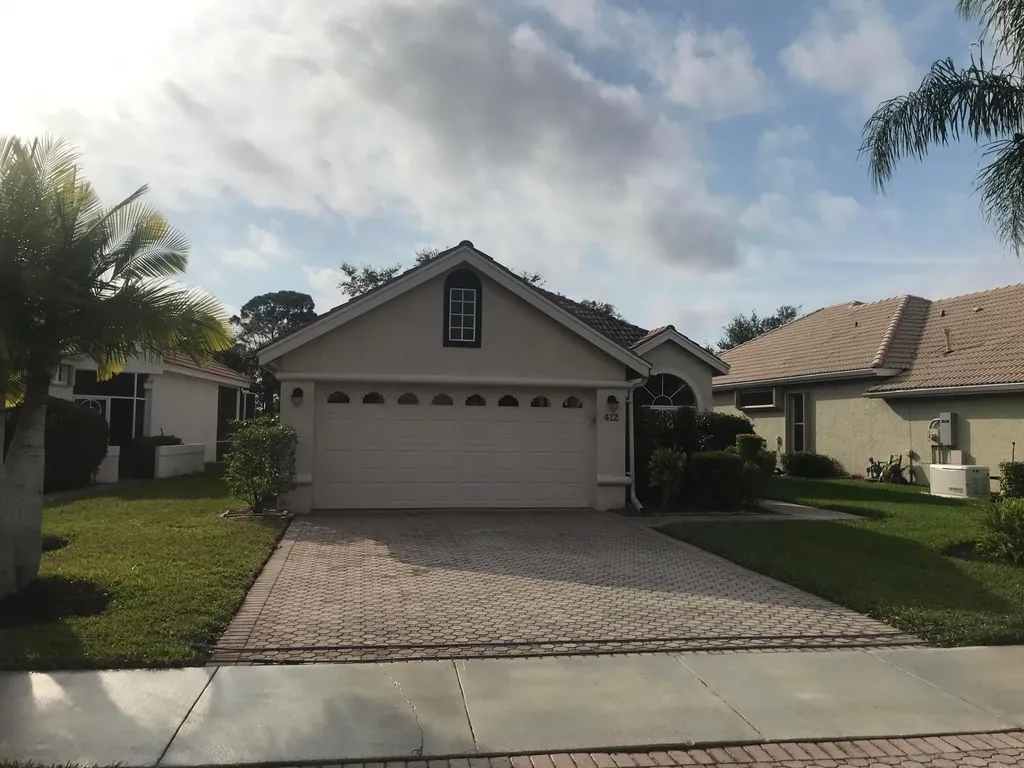412 SW Horseshoe Bay Port St Lucie FL 34986