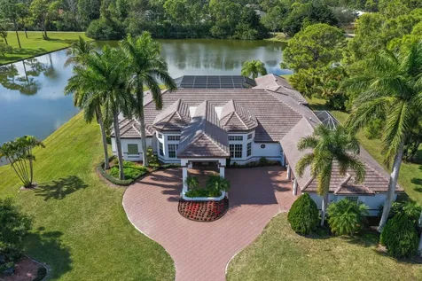 8131 Woodsmuir Drive Palm Beach Gardens FL 33412