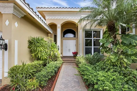 16320 Via Venetia E Delray Beach FL 33484