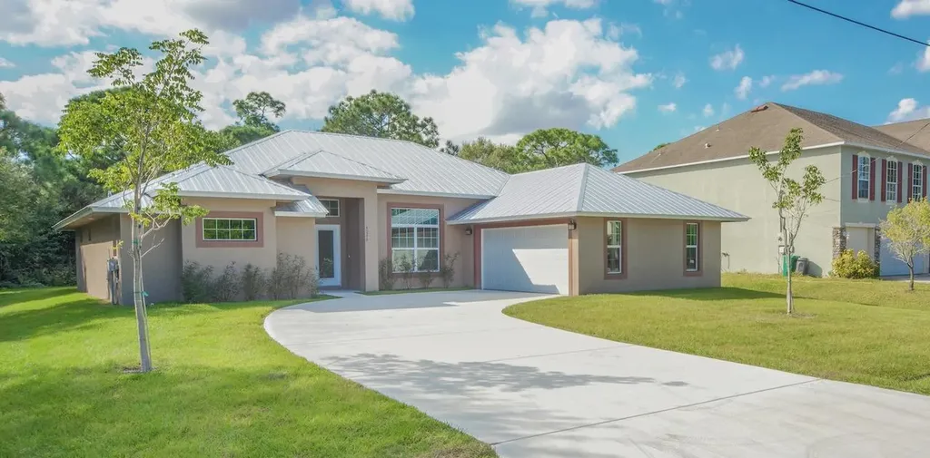 3674 SW Vincennes Street Port St Lucie FL 34953