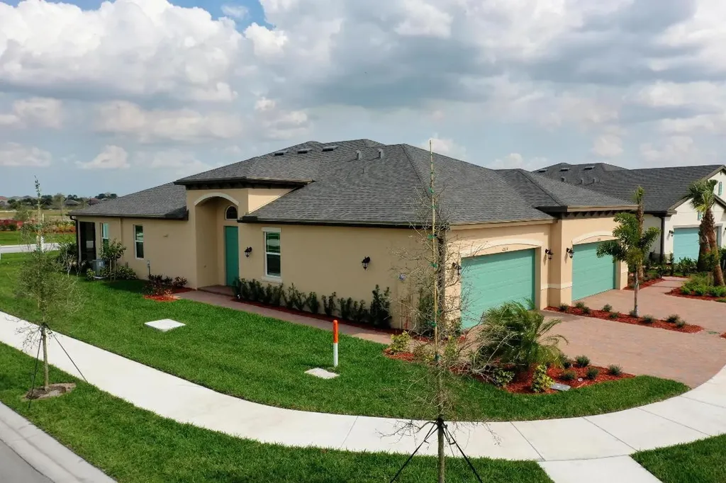 12814 SW Lake Fern Circle Port St Lucie FL 34987
