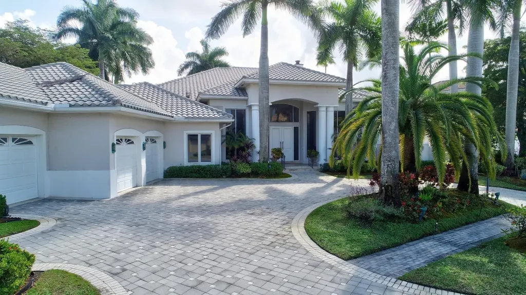 17616 Lake Estates Drive Boca Raton FL 33496