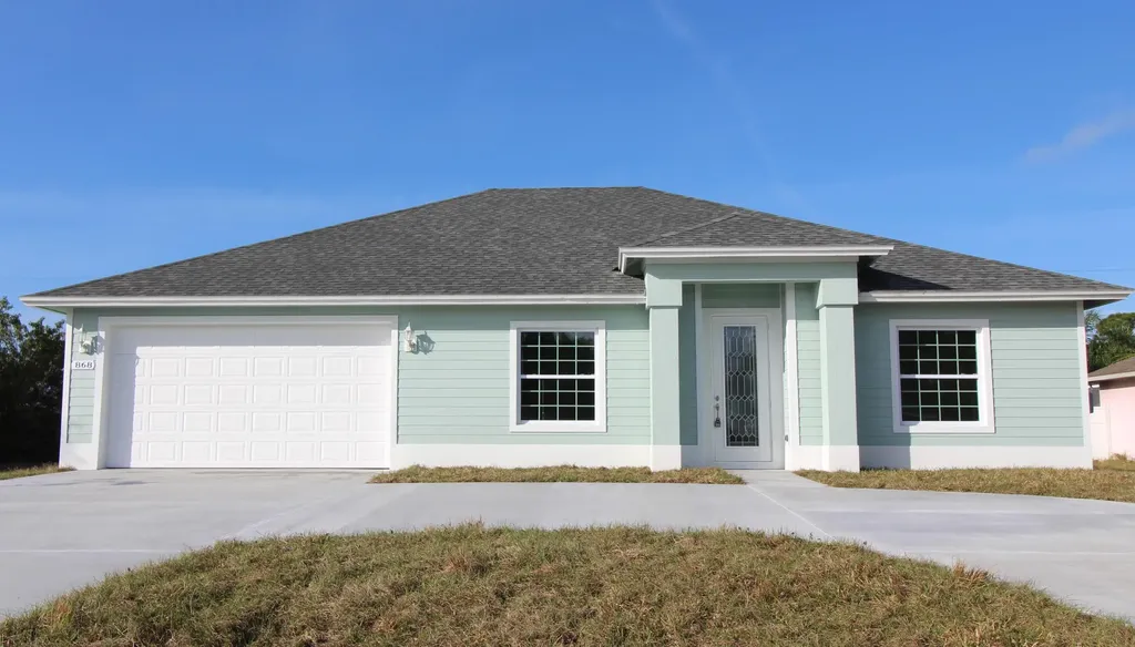 868 SW Del Rio Boulevard Port St Lucie FL 34953
