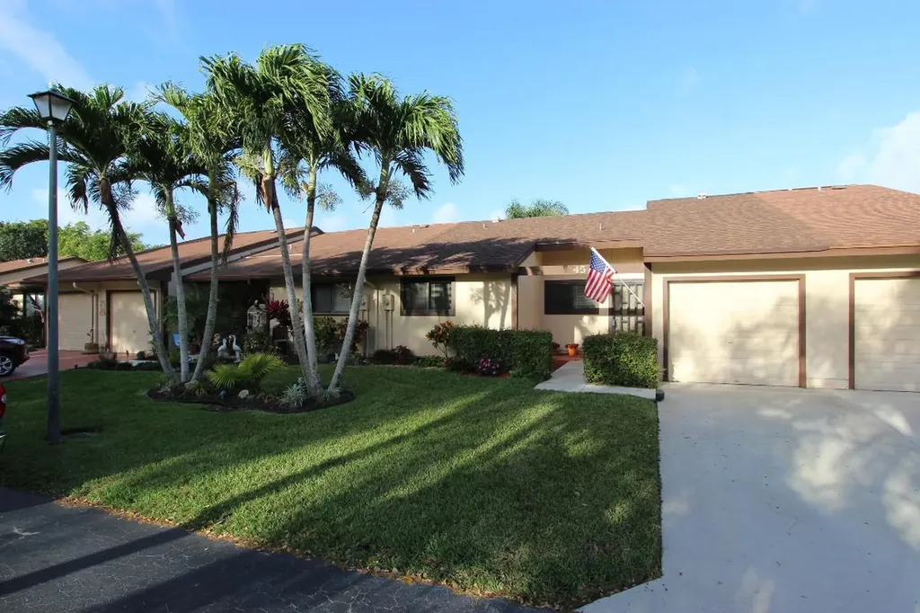 45 Mayfair Lane Boynton Beach FL 33426