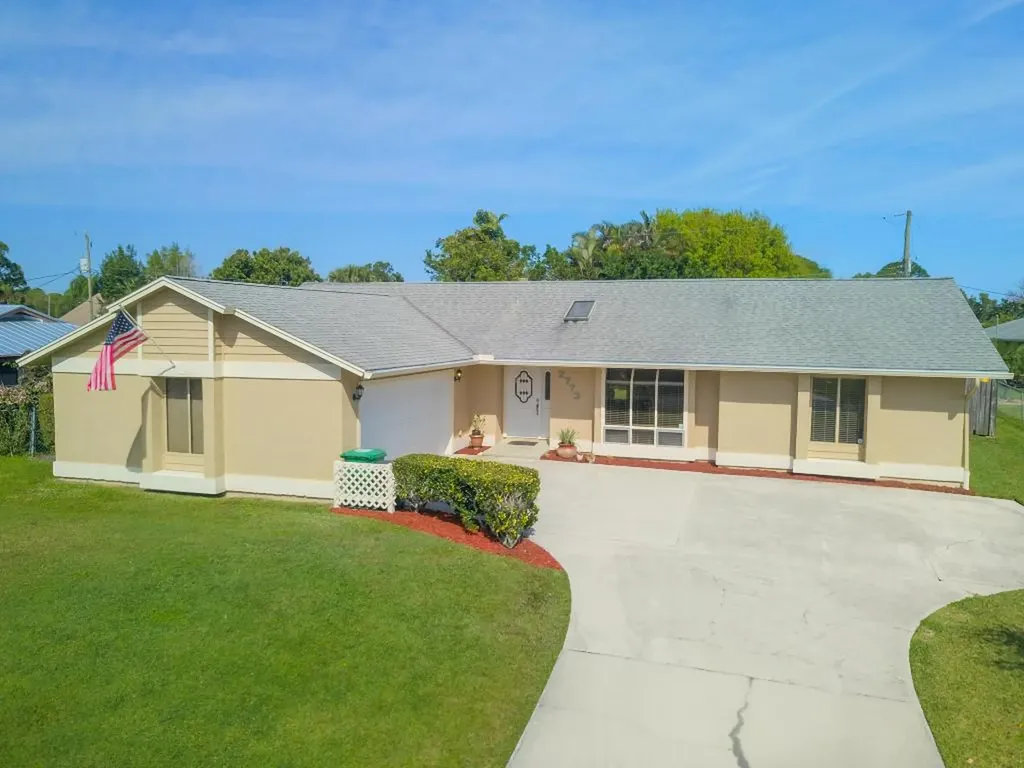 2773 SE Howell Avenue Port St Lucie FL 34952