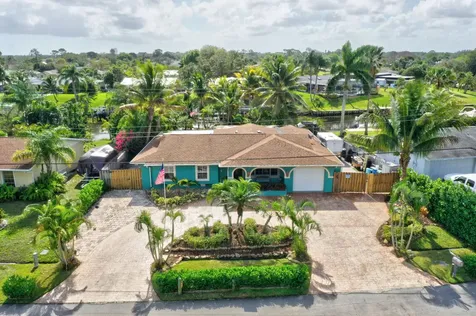 691 SE Calmoso Drive Port St Lucie FL 34983