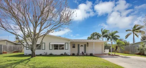 1009 Coral Court Boynton Beach FL 33426