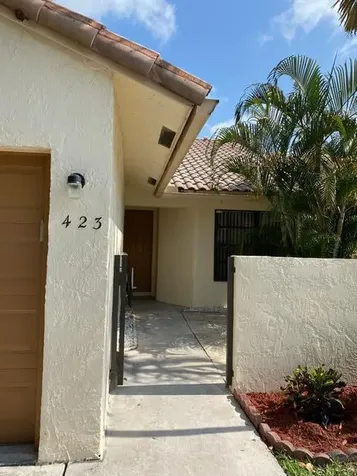 423 Cottonwood Place Boca Raton FL 33431