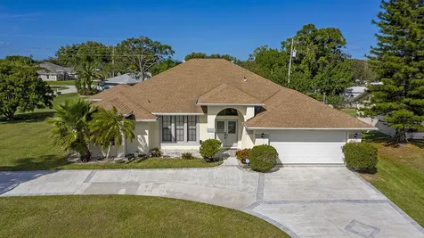 4990 NW Ironton Avenue Port St Lucie FL 34983