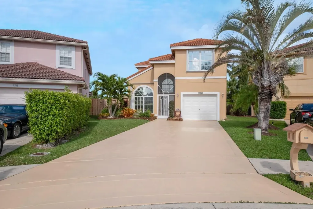 7952 La Rose Court Lake Worth FL 33467