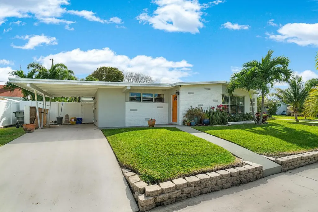 1502 High Ridge Road Lake Worth Beach FL 33461