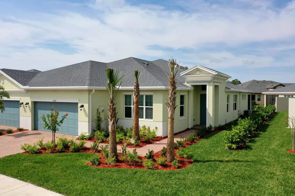 12968 SW Lake Fern Circle Port St Lucie FL 34987