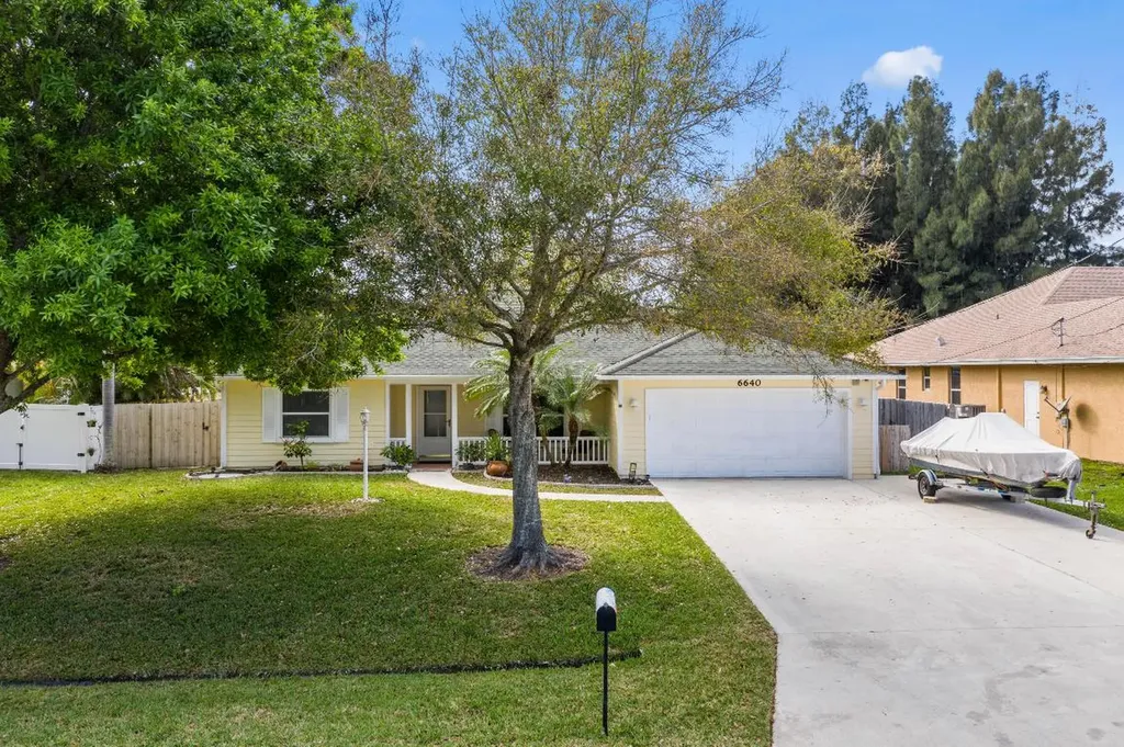 6640 NW Omega Road Port St Lucie FL 34983