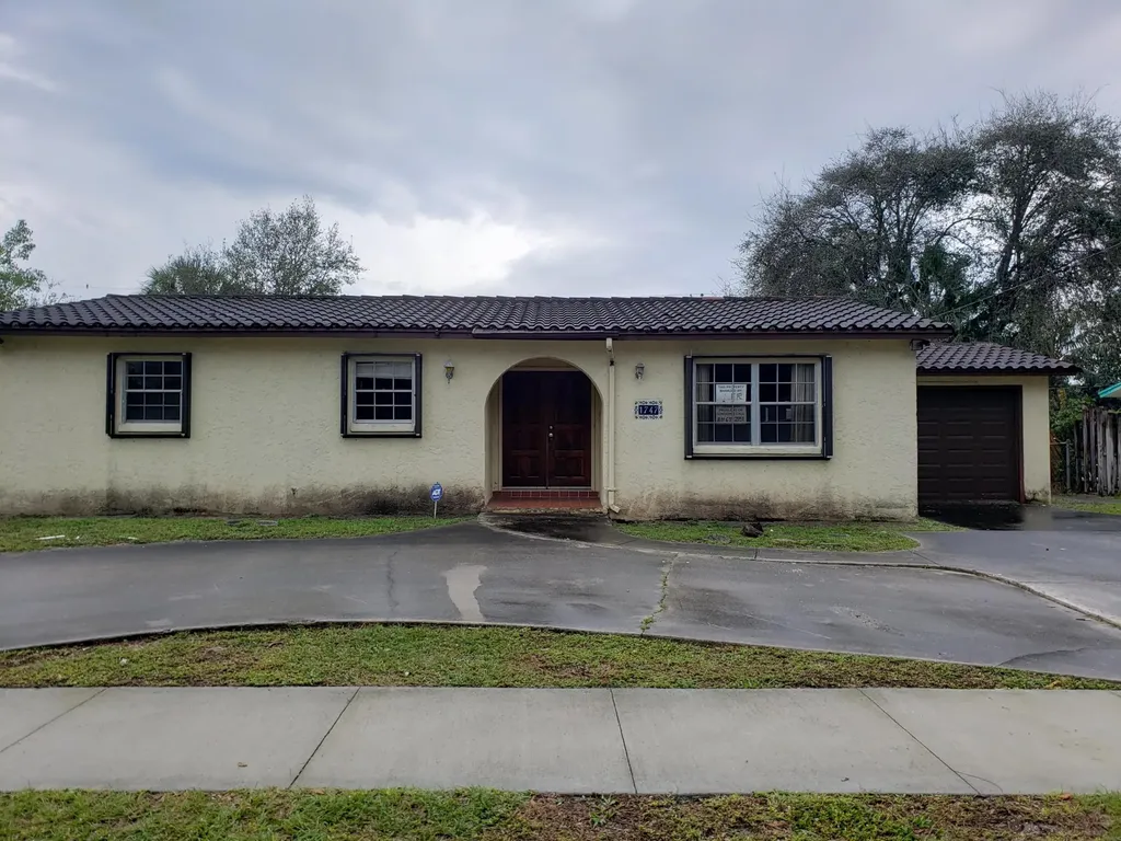 1747 16th Court N Lake Worth Beach FL 33460