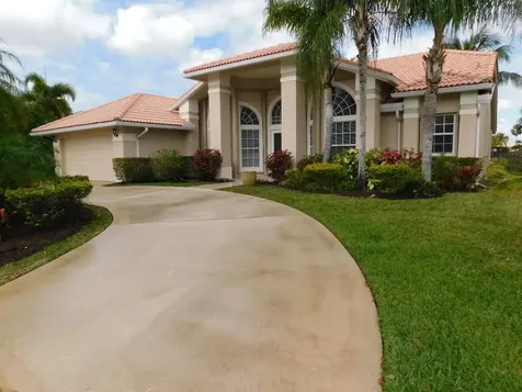 126 Fernwood Crescent Royal Palm Beach FL 33411