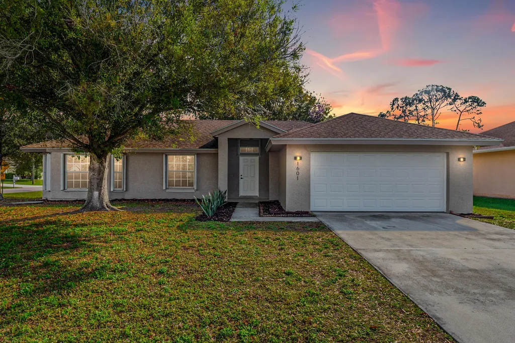 1601 SE Ridgewood Street Port St Lucie FL 34952