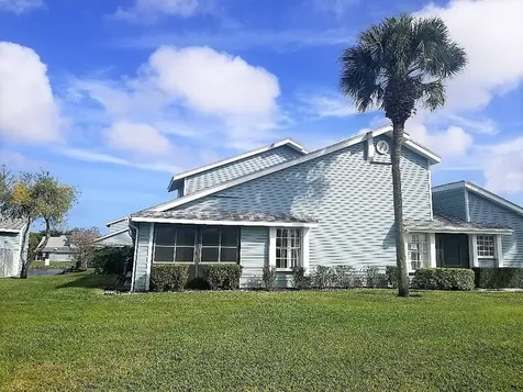 3857 Island Club Circle E Lake Worth FL 33462