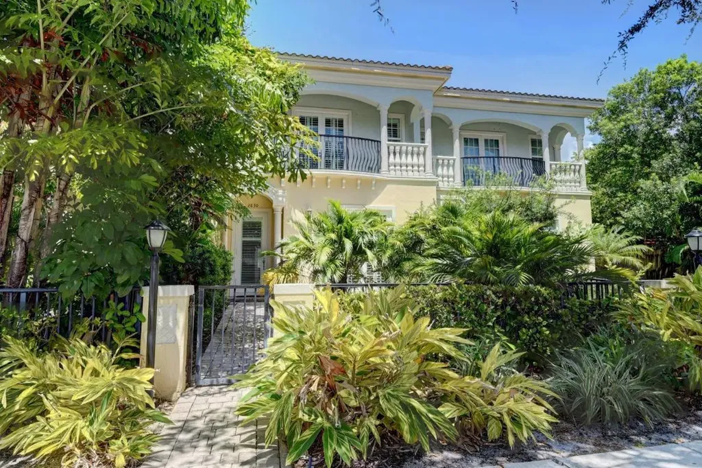 2830 Frederick Boulevard Delray Beach FL 33483