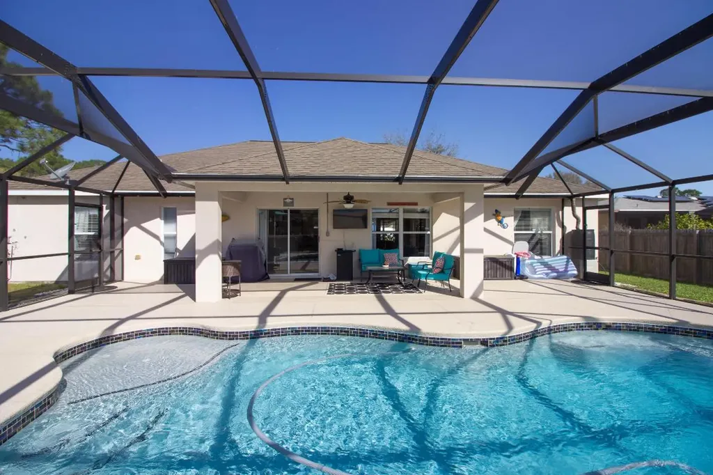 320 SW Duxbury Avenue Port St Lucie FL 34983