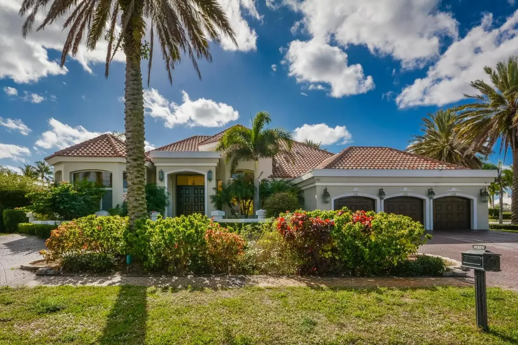 17321 Allenbury Court Boca Raton FL 33496