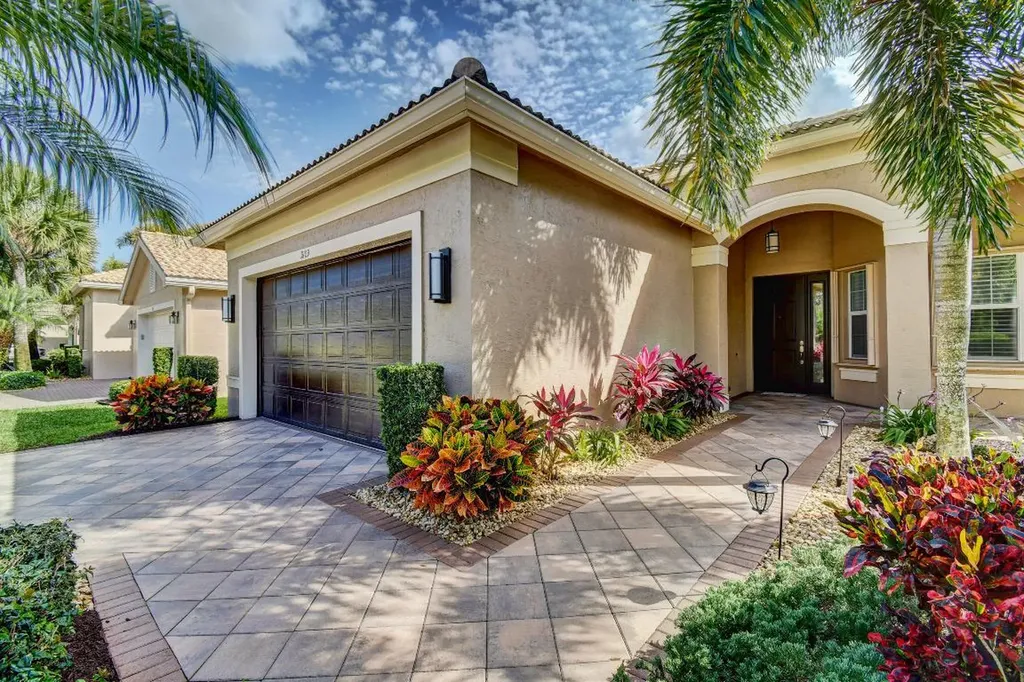 9109 Clearhill Road Boynton Beach FL 33473