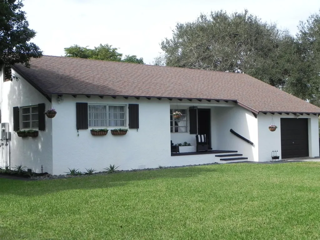 1906 N Swinton Avenue Delray Beach FL 33444