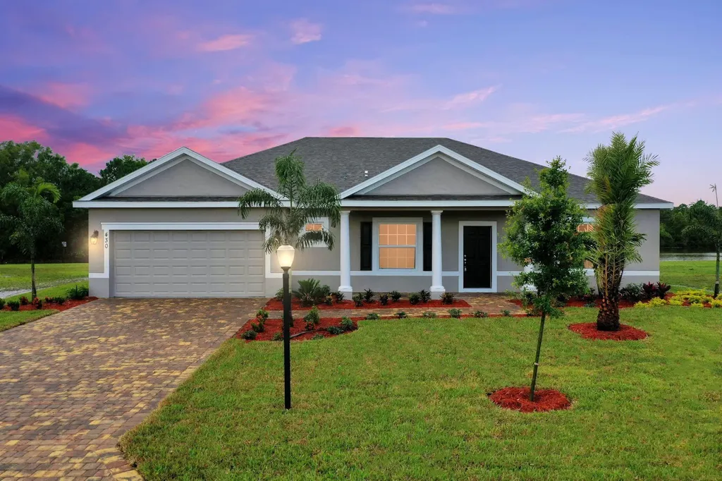 430 SW Vista Lake Drive Port St Lucie FL 34953