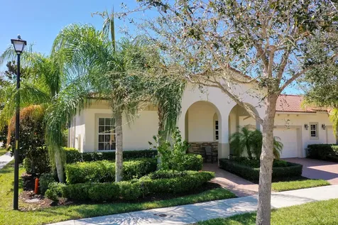 10011 SW Canossa Way Port St Lucie FL 34986
