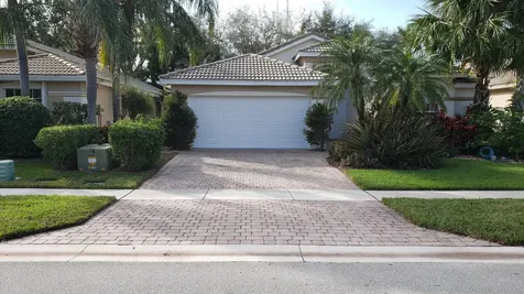 9666 Taormina Street Lake Worth FL 33467