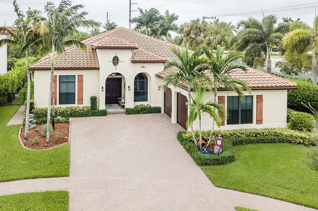 6490 Vireo Court Lake Worth FL 33463