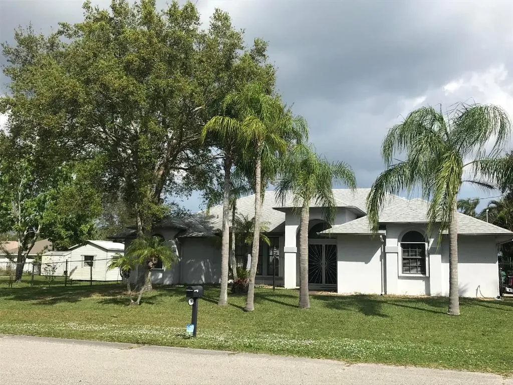 2397 SE Surrey Place Port St Lucie FL 34952