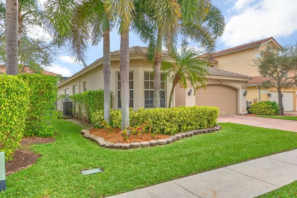 8623 Breezy Oak Way Boynton Beach FL 33473