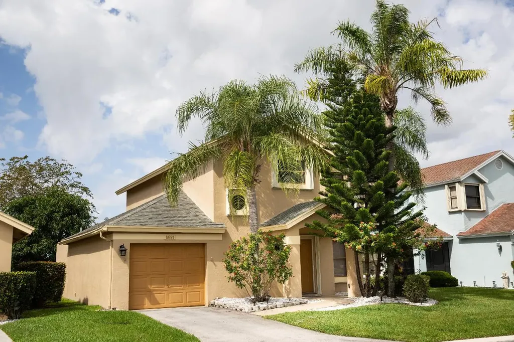 5891 Northpointe Lane Boynton Beach FL 33437