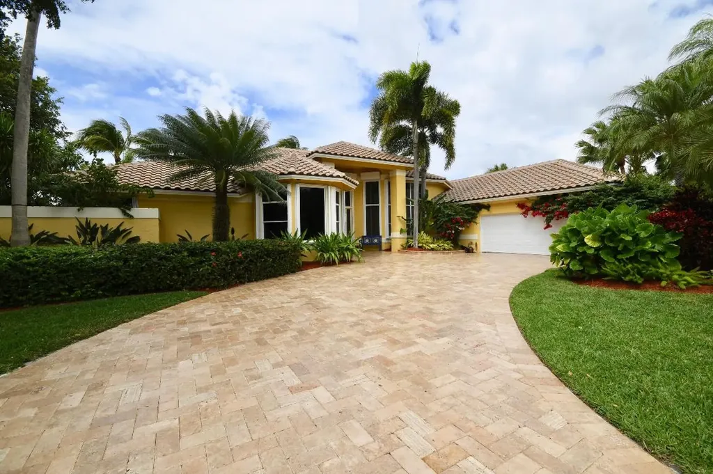 370 Sabal Way Weston FL 33326