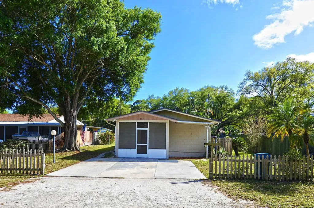 359 Melton Drive Fort Pierce FL 34982