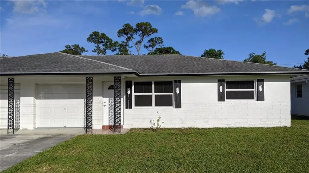 2437 NW Holiday Court Stuart FL 34994