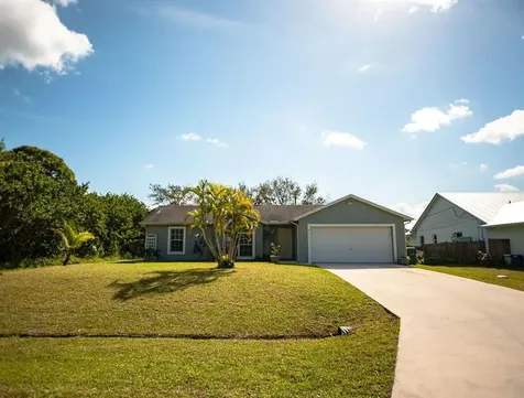 611 SW Lindsay Street Port St Lucie FL 34953