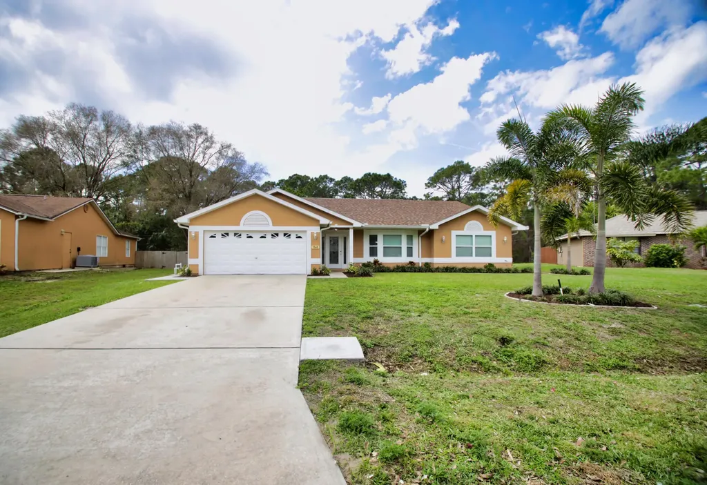 1560 Gisinger Court NW Palm Bay FL 32907