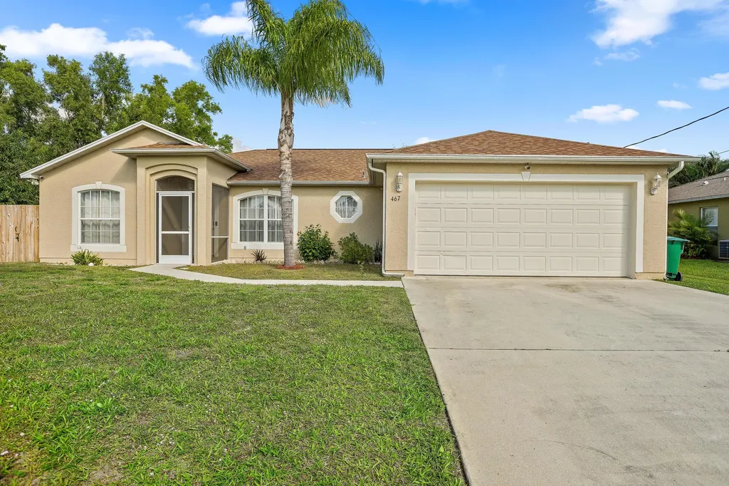 467 SW Namoit Place Port St Lucie FL 34953