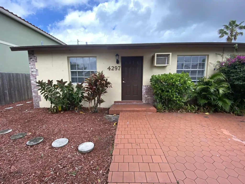 4297 Carver Street Lake Worth FL 33461