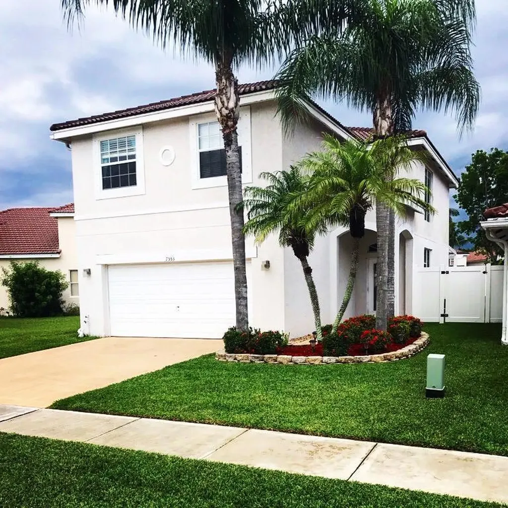 7553 Springfield Lake Drive Lake Worth FL 33467